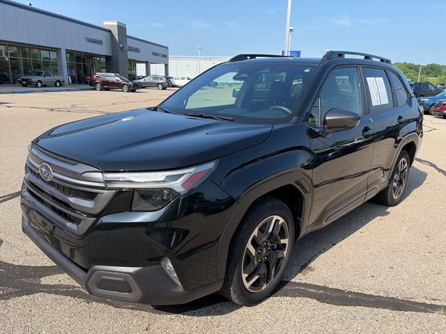Certified 2025 Subaru Forester Limited AWD/4WD image 3