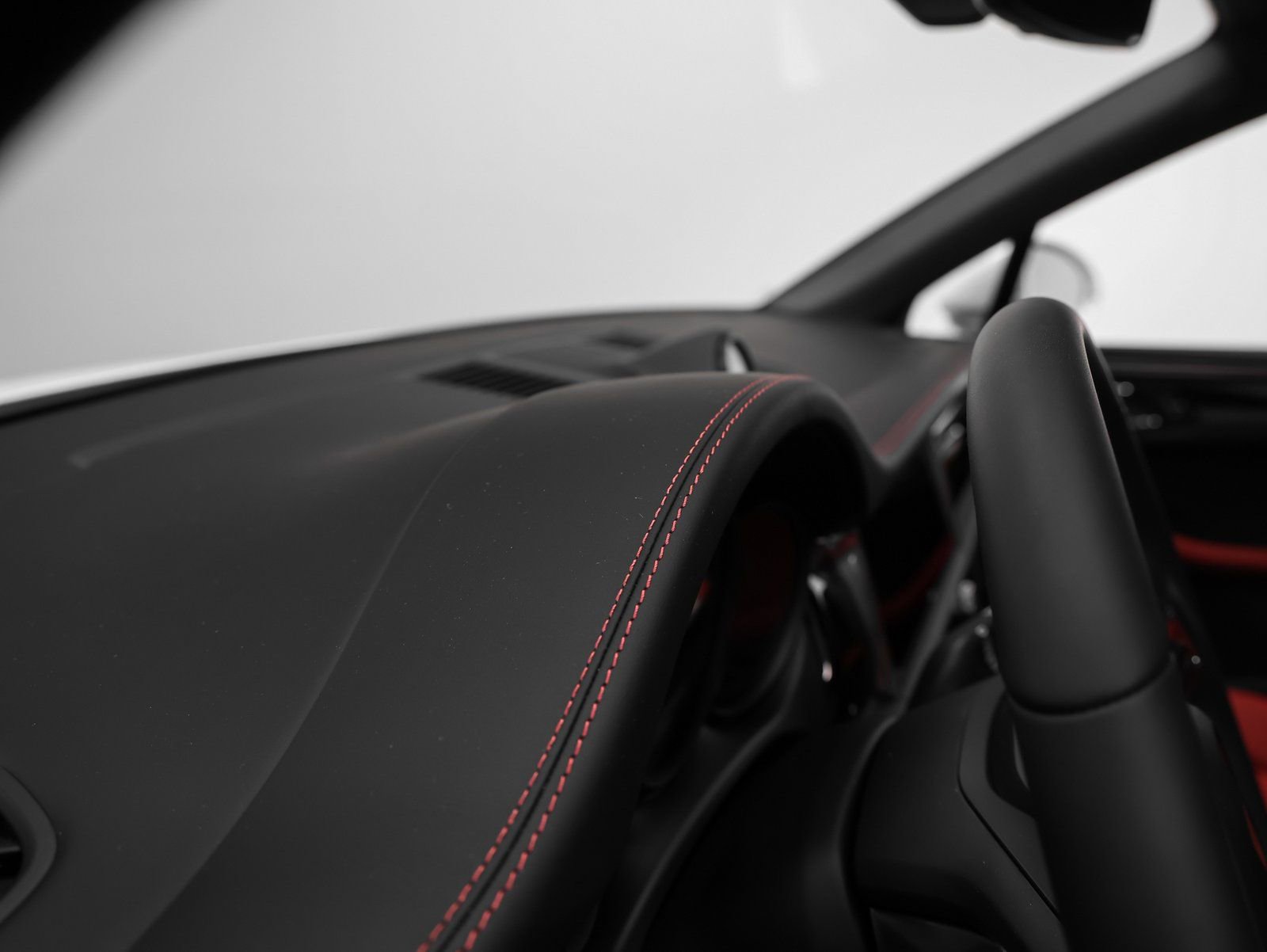 New 2026 Porsche Macan image 29