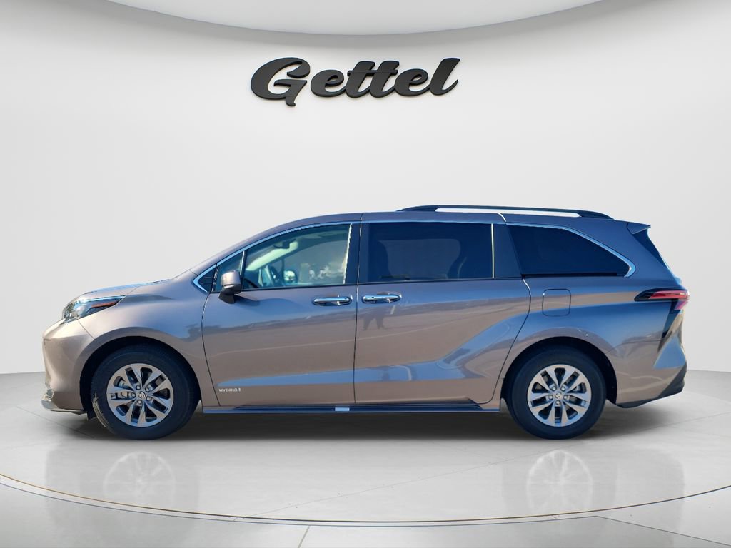 Used 2021 Toyota Sienna XLE FWD image 8