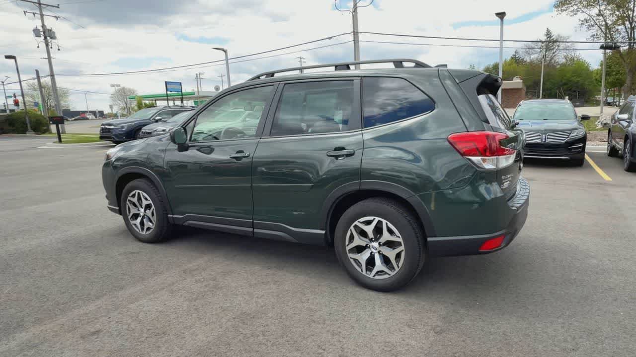 Certified 2023 Subaru Forester Premium AWD/4WD image 6