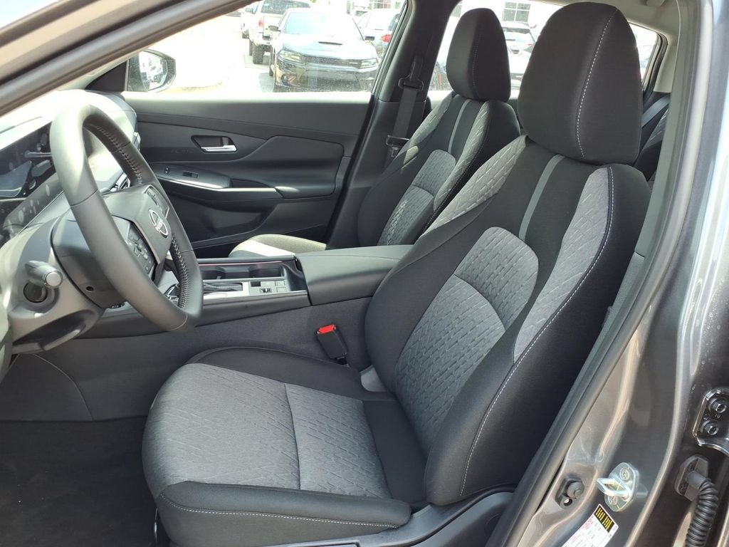 New 2026 Nissan Sentra SV w/ SV Convenience Package FWD image 12