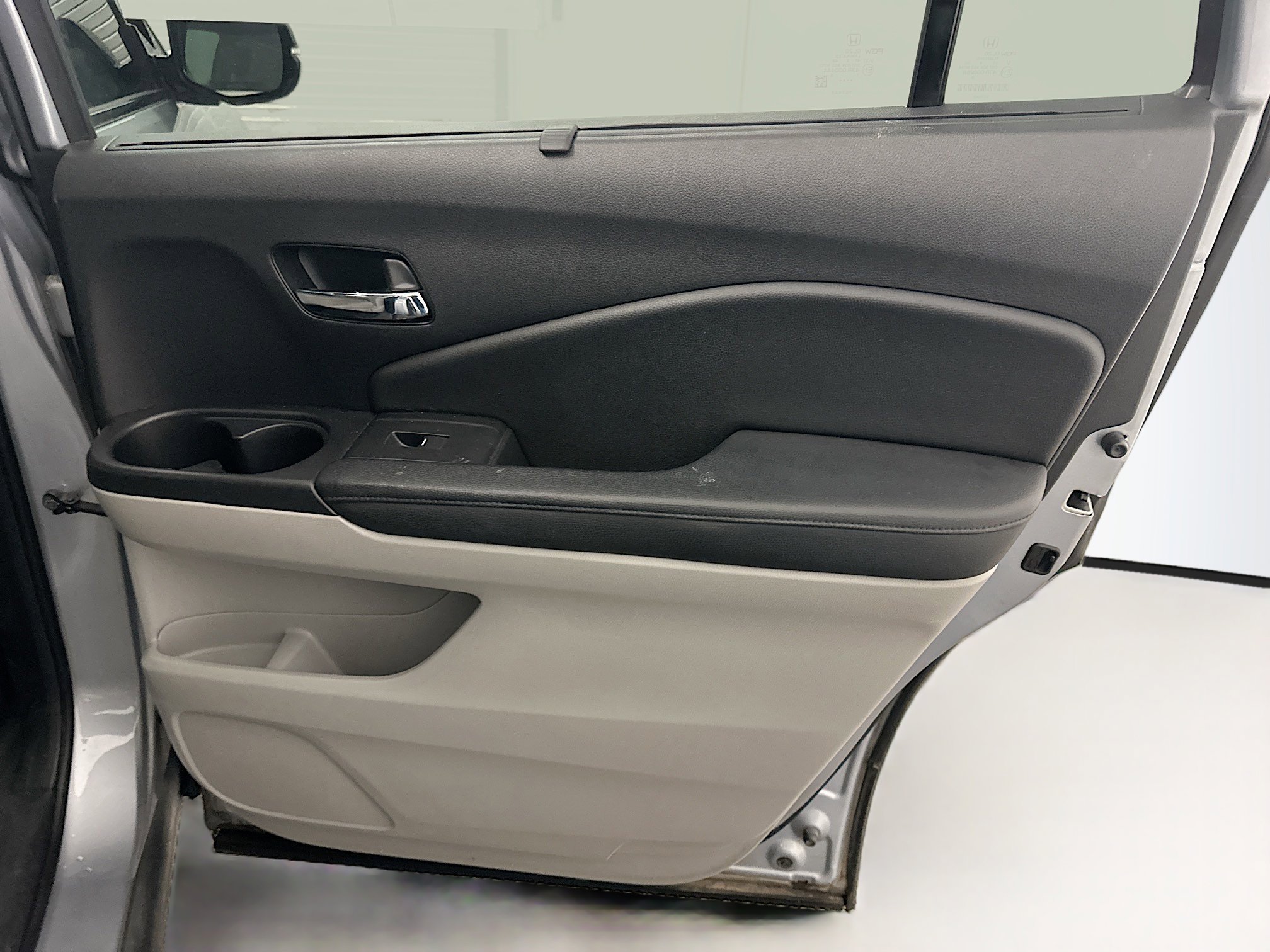 Used 2019 Honda Pilot Touring image 34