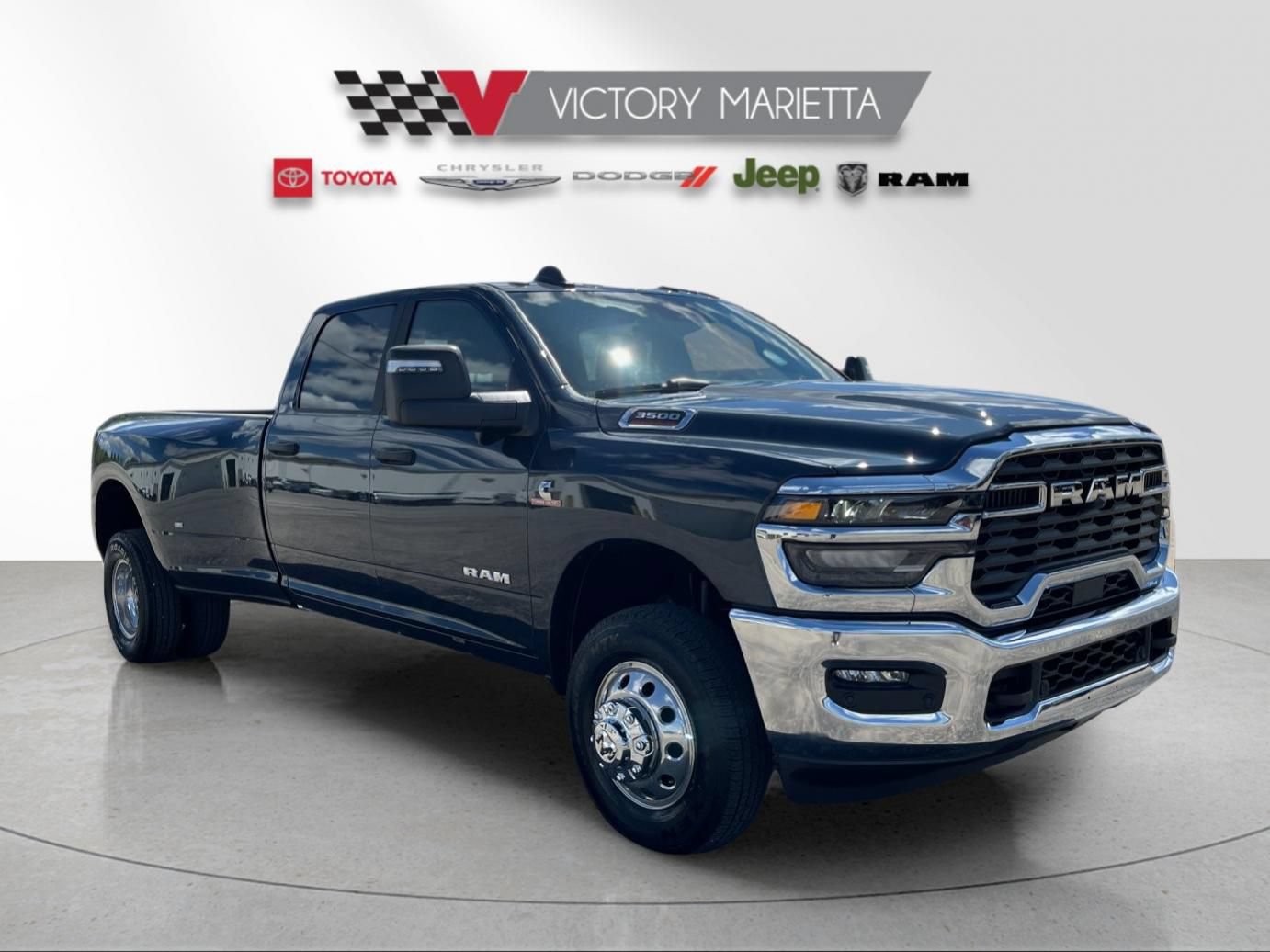 New 2026 RAM 3500 Big Horn AWD/4WD image 7