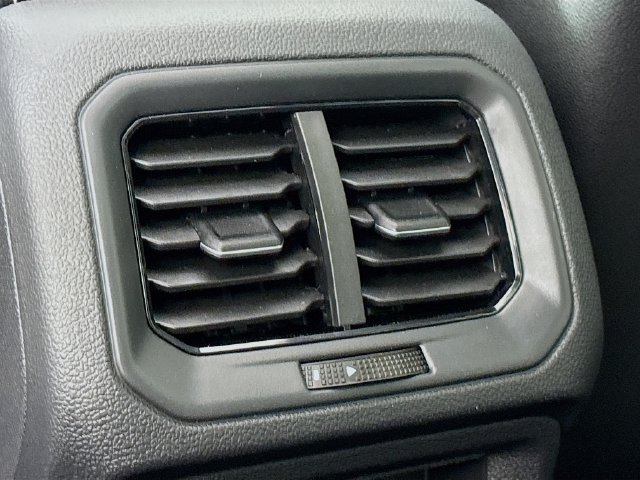 New 2026 Volkswagen Taos SEL AWD/4WD image 26