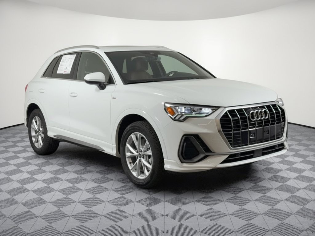 Certified 2025 Audi Q3 2.0T Premium w/ Convenience Package AWD/4WD image 7