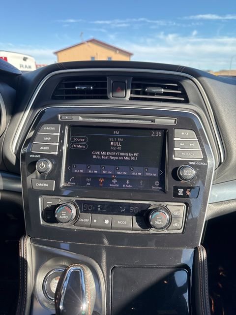 Used 2023 Nissan Maxima SR w/ Sport Mat Group image 10