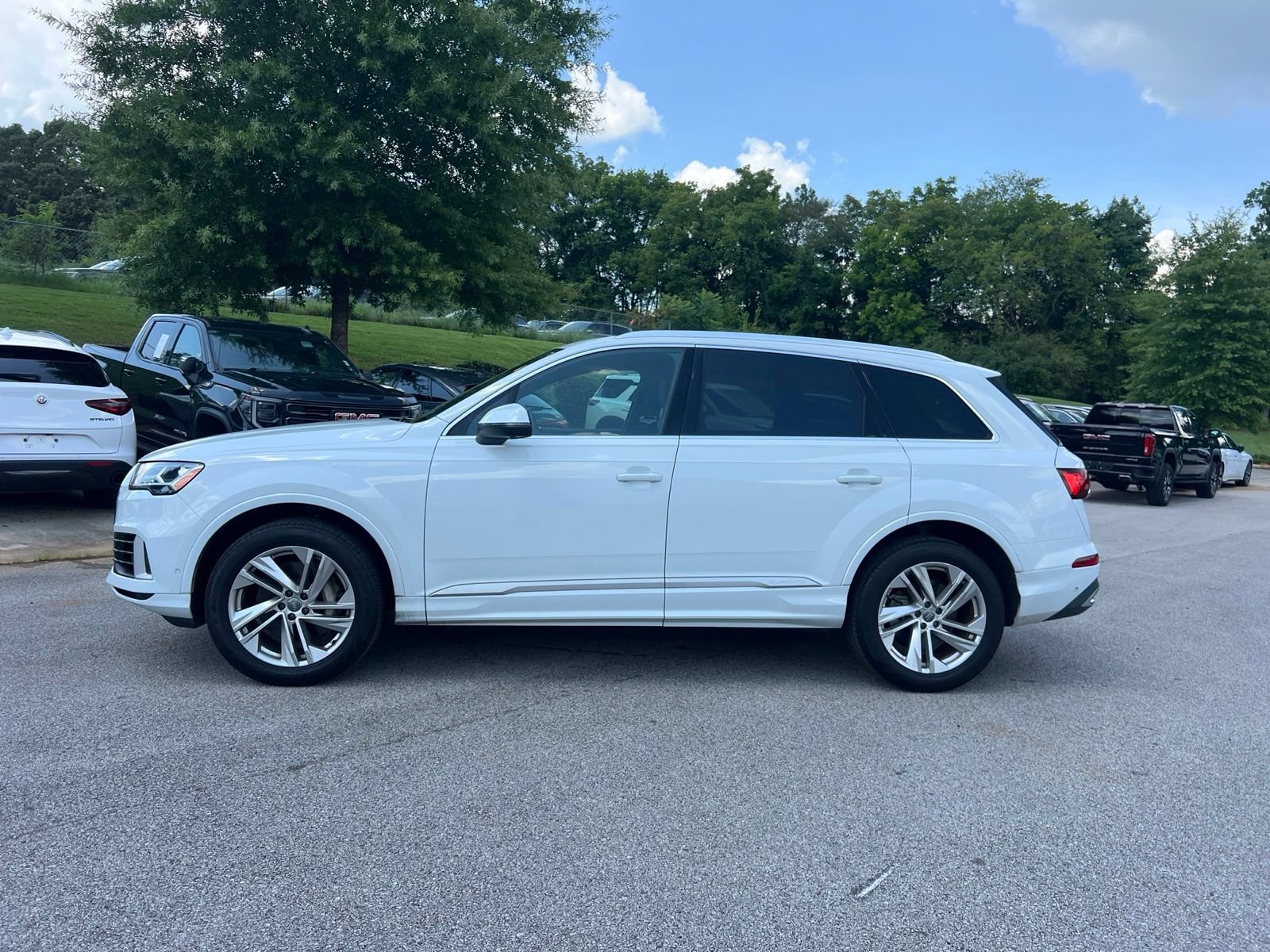 Used 2020 Audi Q7 3.0T Premium Plus AWD/4WD image 3