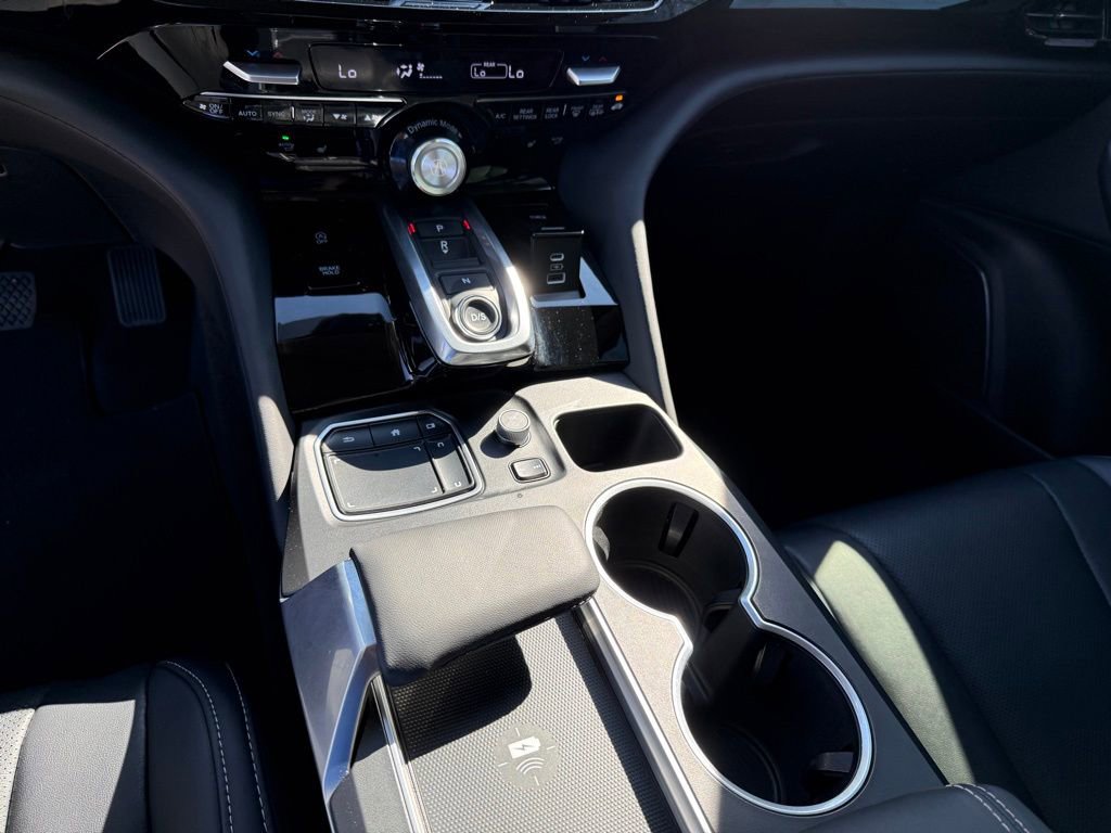 Used 2023 Acura MDX SH-AWD w/ Technology Package image 25