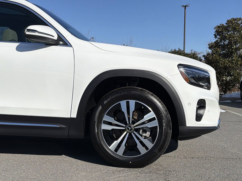 New 2025 Mercedes-Benz GLB 250 4MATIC image 9