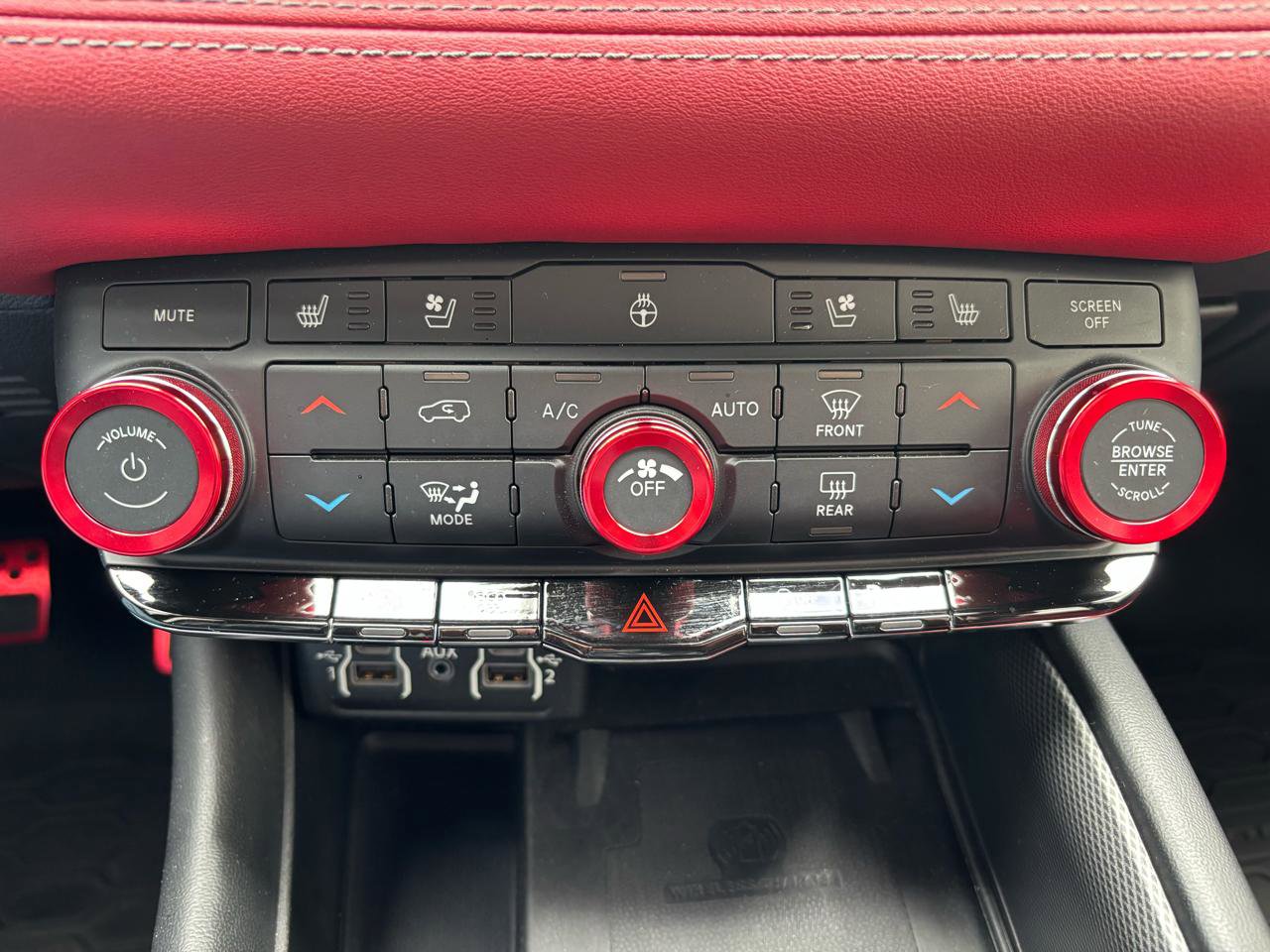 Used 2022 Dodge Durango R/T w/ Trailer Tow Group IV image 30