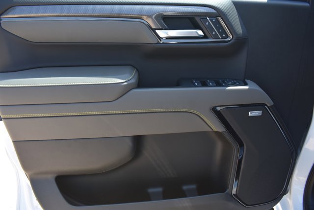 New 2025 Chevrolet Silverado 1500 ZR2 w/ Technology Package image 17