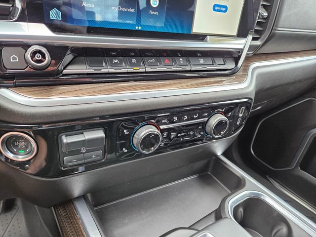 Used 2024 Chevrolet Silverado 1500 RST AWD/4WD image 29