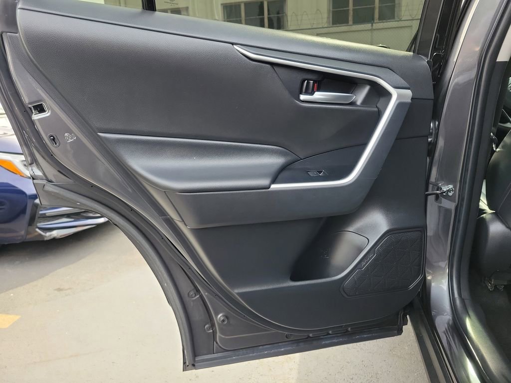 Used 2023 Toyota RAV4 XLE Premium image 19