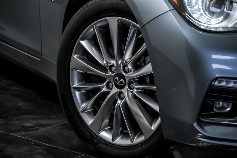 Used 2020 INFINITI Q50 Luxe RWD image 3