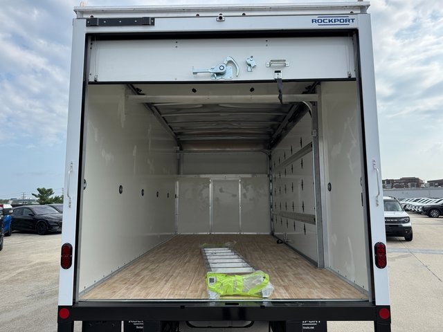 New 2026 Ford E-450 and Econoline 450 Super Duty w/ Power Equipment Group image 9