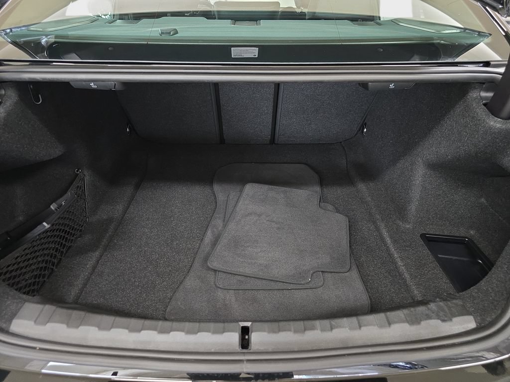 Used 2024 BMW 330i Sedan w/ Premium Package RWD image 30