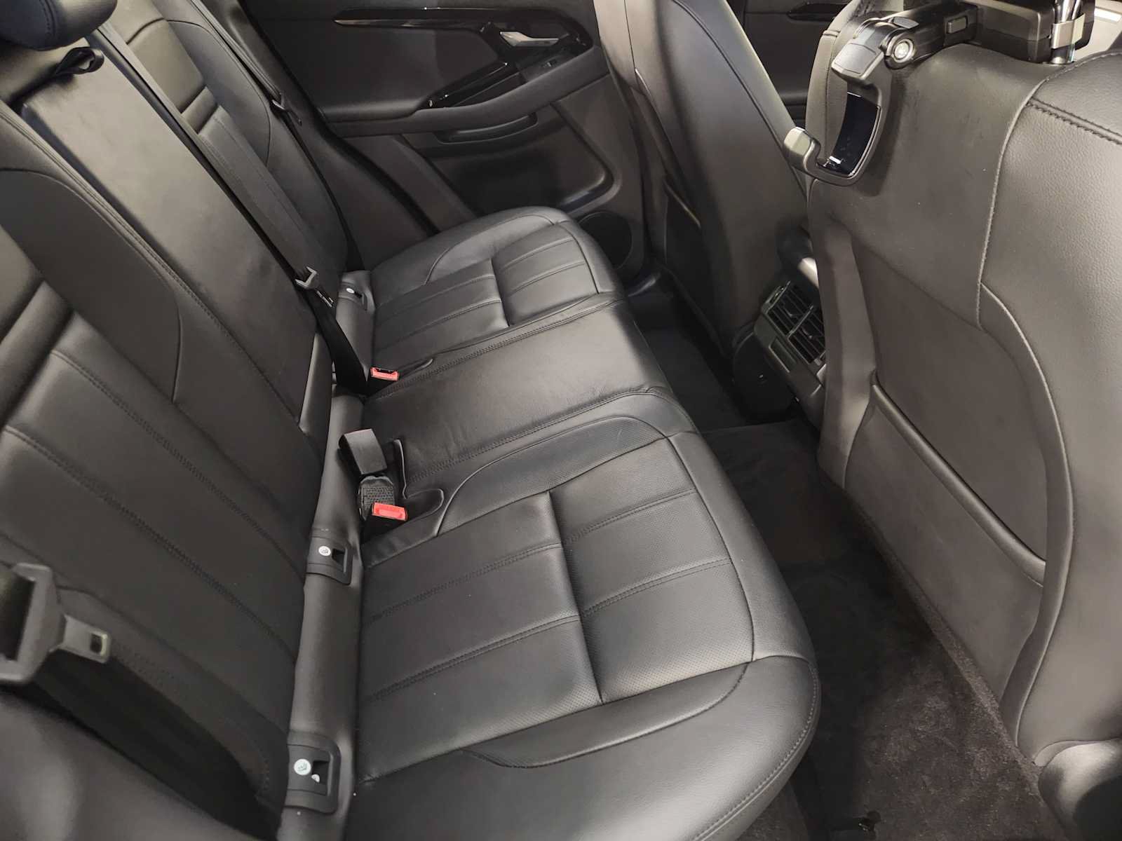 Used 2025 Land Rover Range Rover Evoque S AWD/4WD image 32