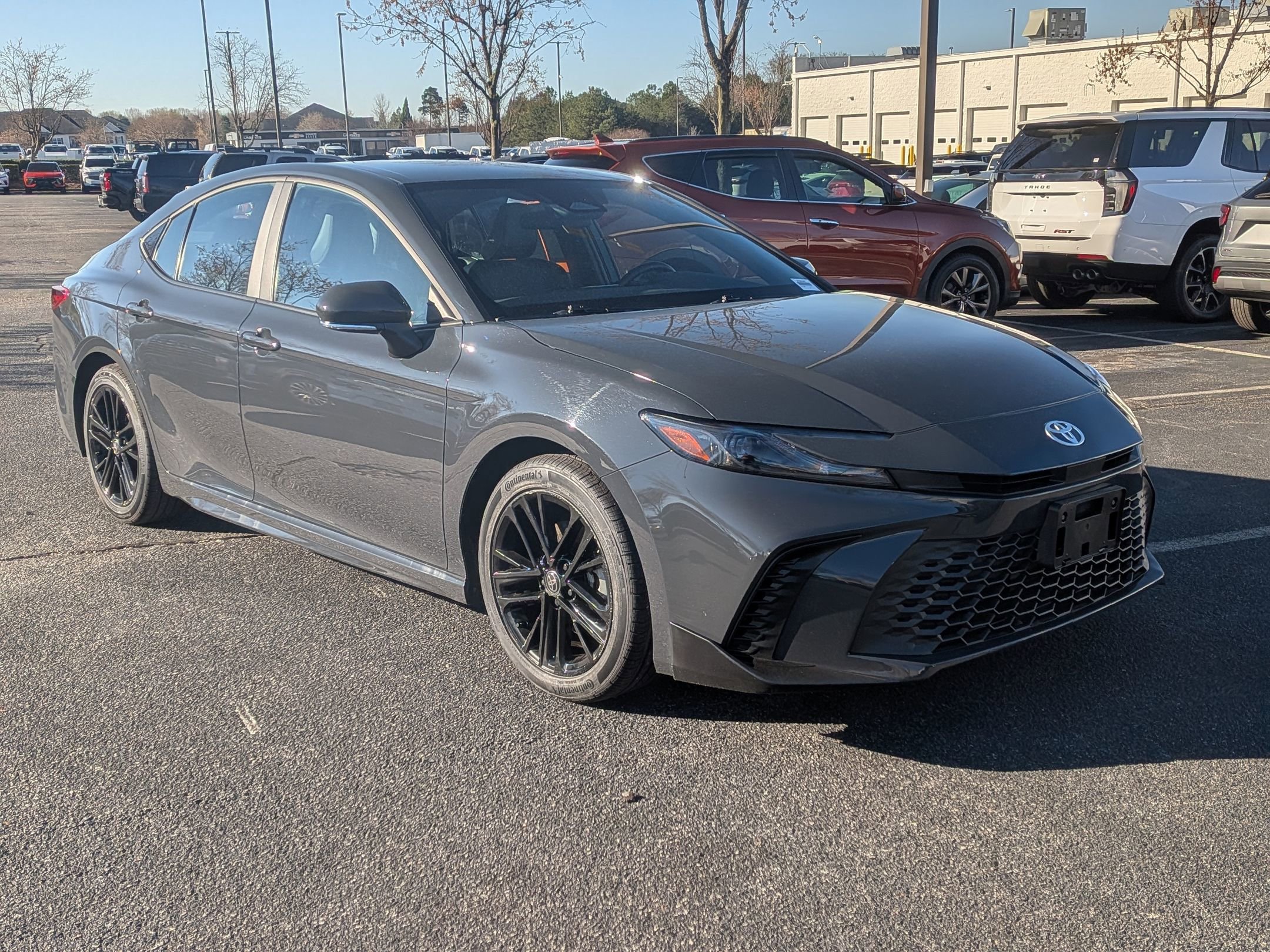 Used 2025 Toyota Camry SE video 2