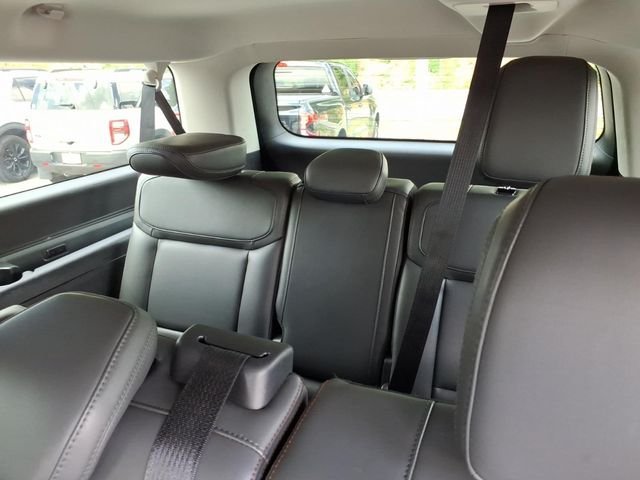 Used 2025 Ford Expedition Max Active AWD/4WD image 17