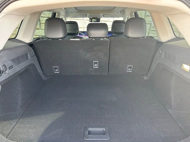 Used 2025 Lincoln Nautilus Reserve image 11