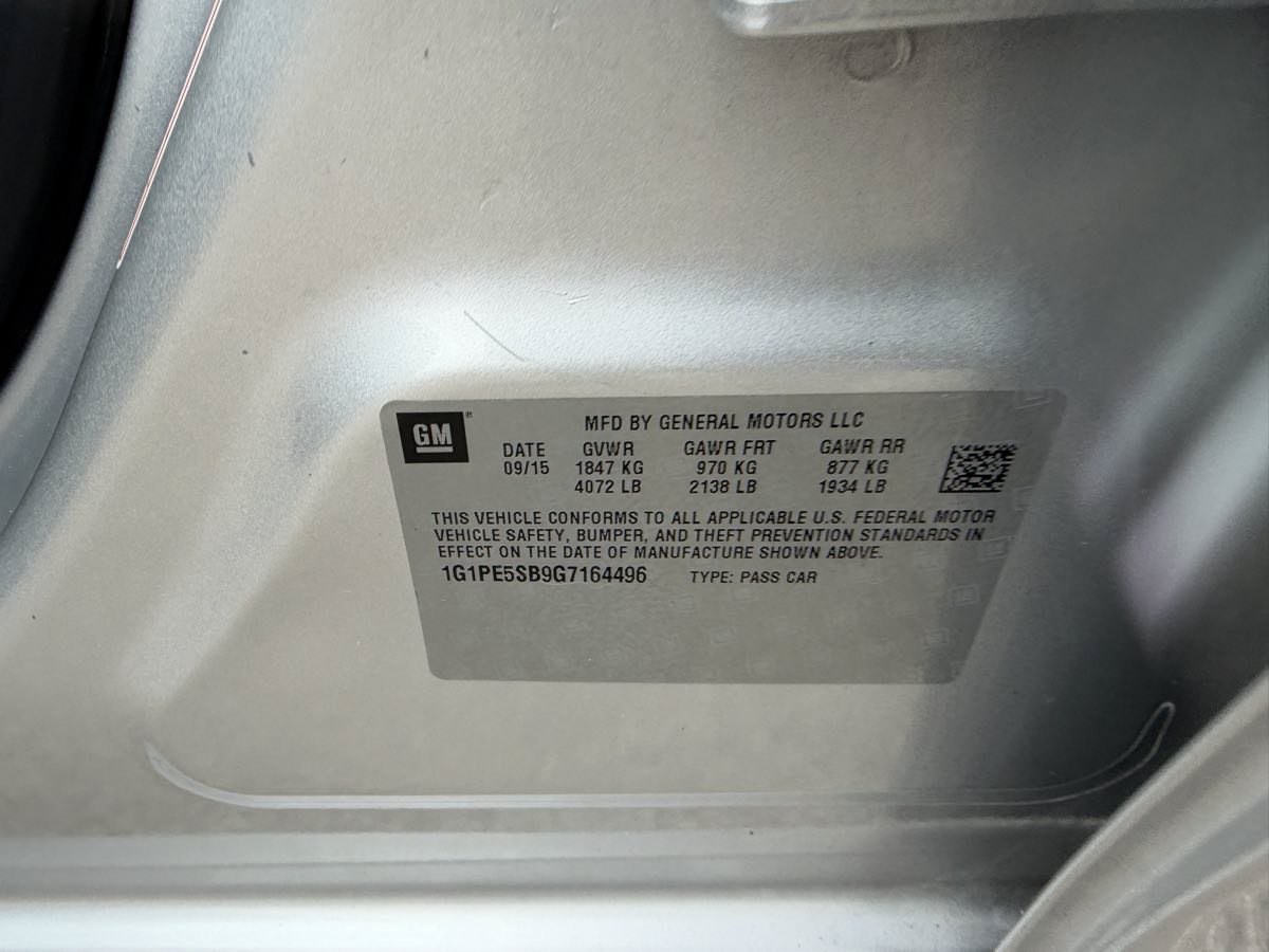 Used 2016 Chevrolet Cruze LT w/ Technology Package FWD image 21