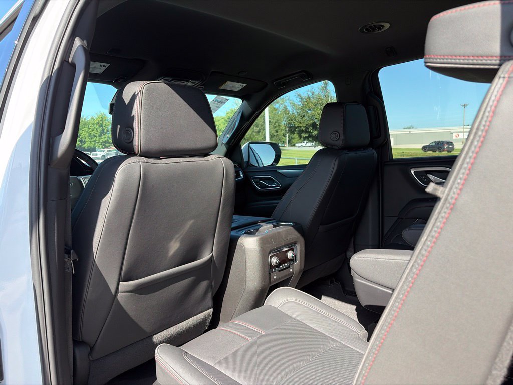 Used 2024 Chevrolet Suburban RST w/ Luxury Package AWD/4WD image 44