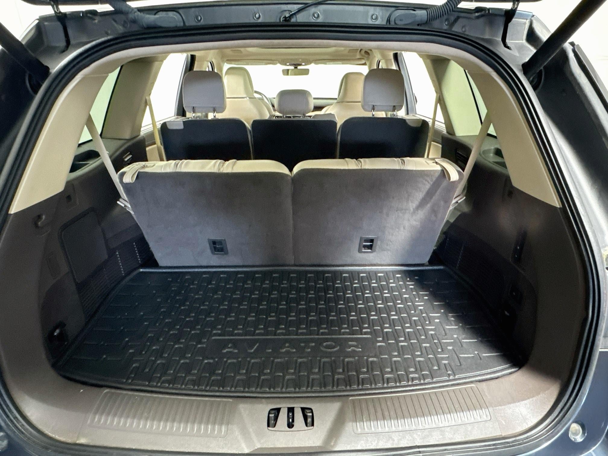 Used 2022 Lincoln Aviator Grand Touring w/ Equipment Group 301A AWD/4WD image 27