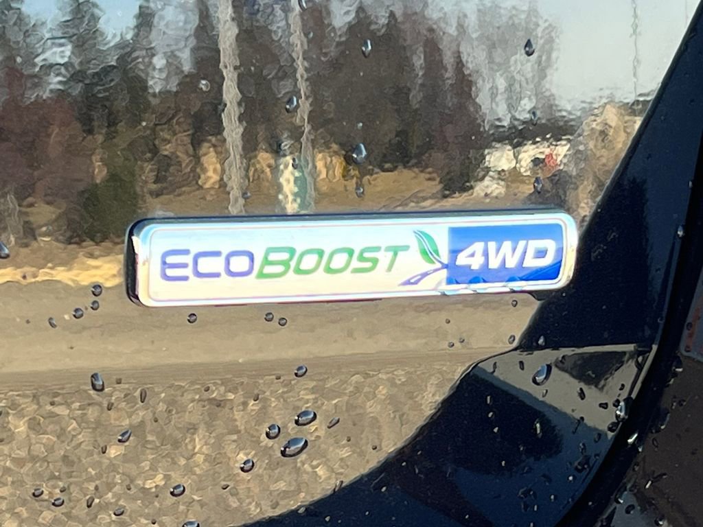 Used 2020 Ford Explorer XLT w/ Equipment Group 202A image 10