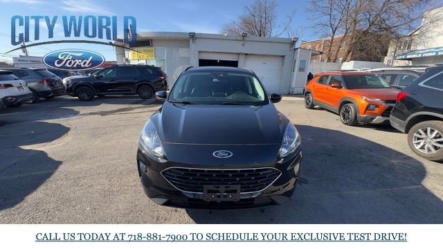 Used 2022 Ford Escape SEL w/ SEL Stealth AWD Package image 5