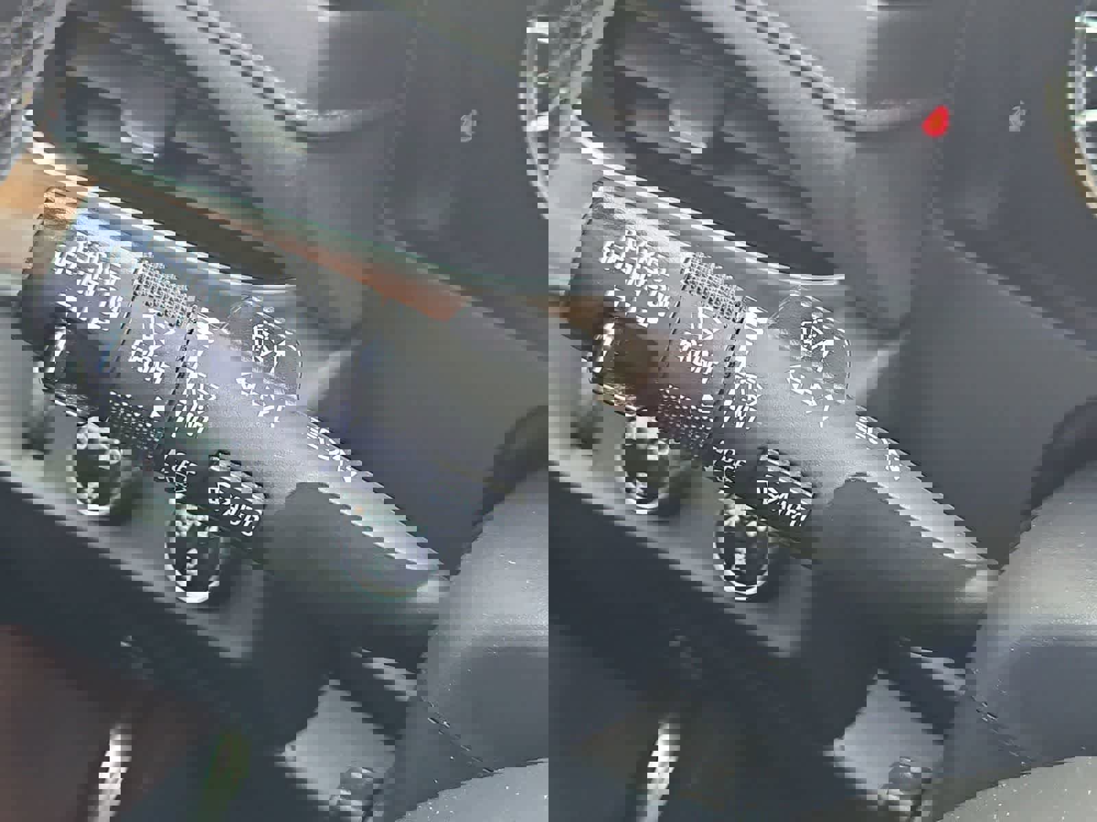 Used 2018 Cadillac Escalade ESV Premium Luxury image 26