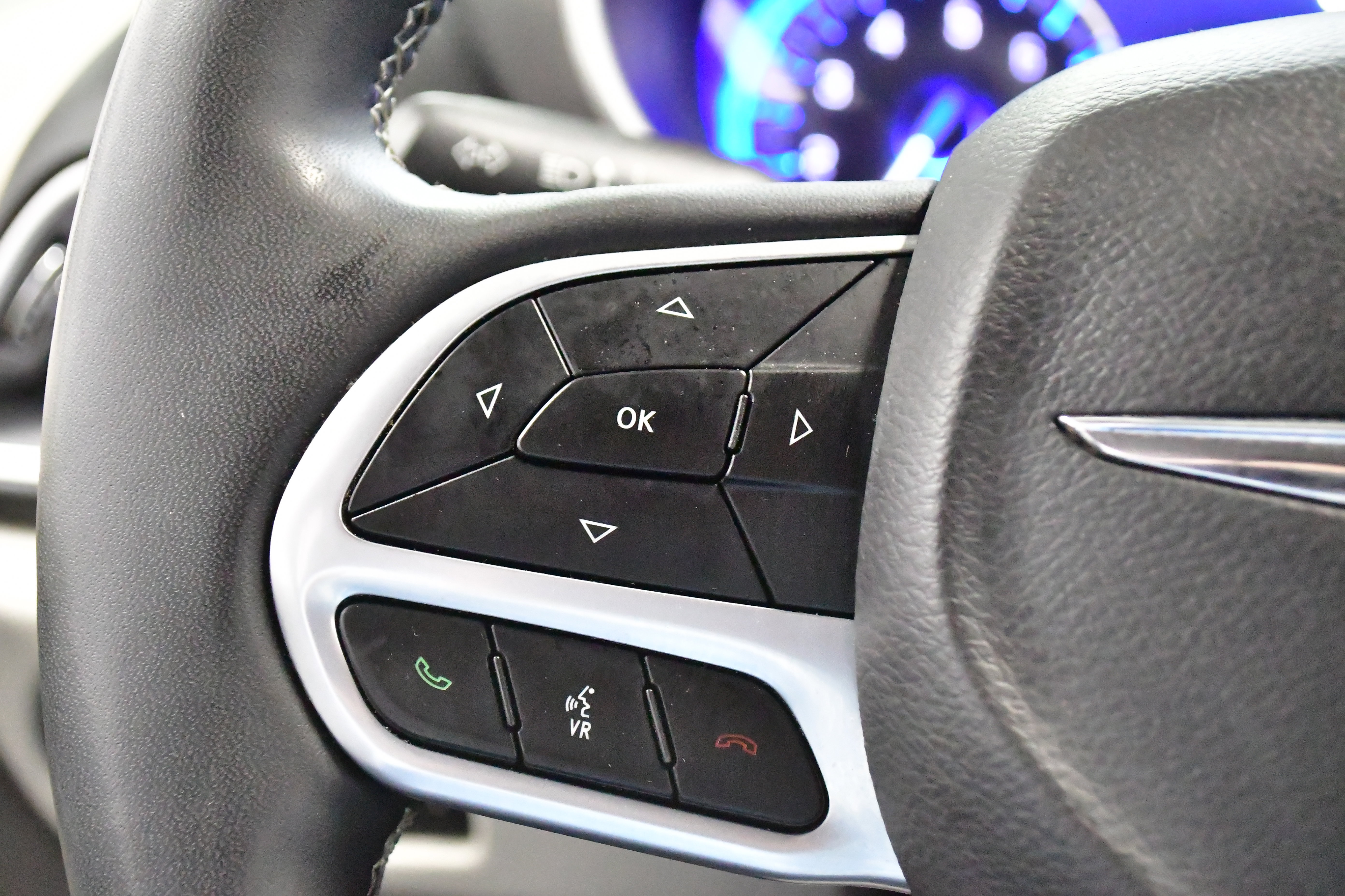 Used 2024 Chrysler Pacifica Touring-L image 51