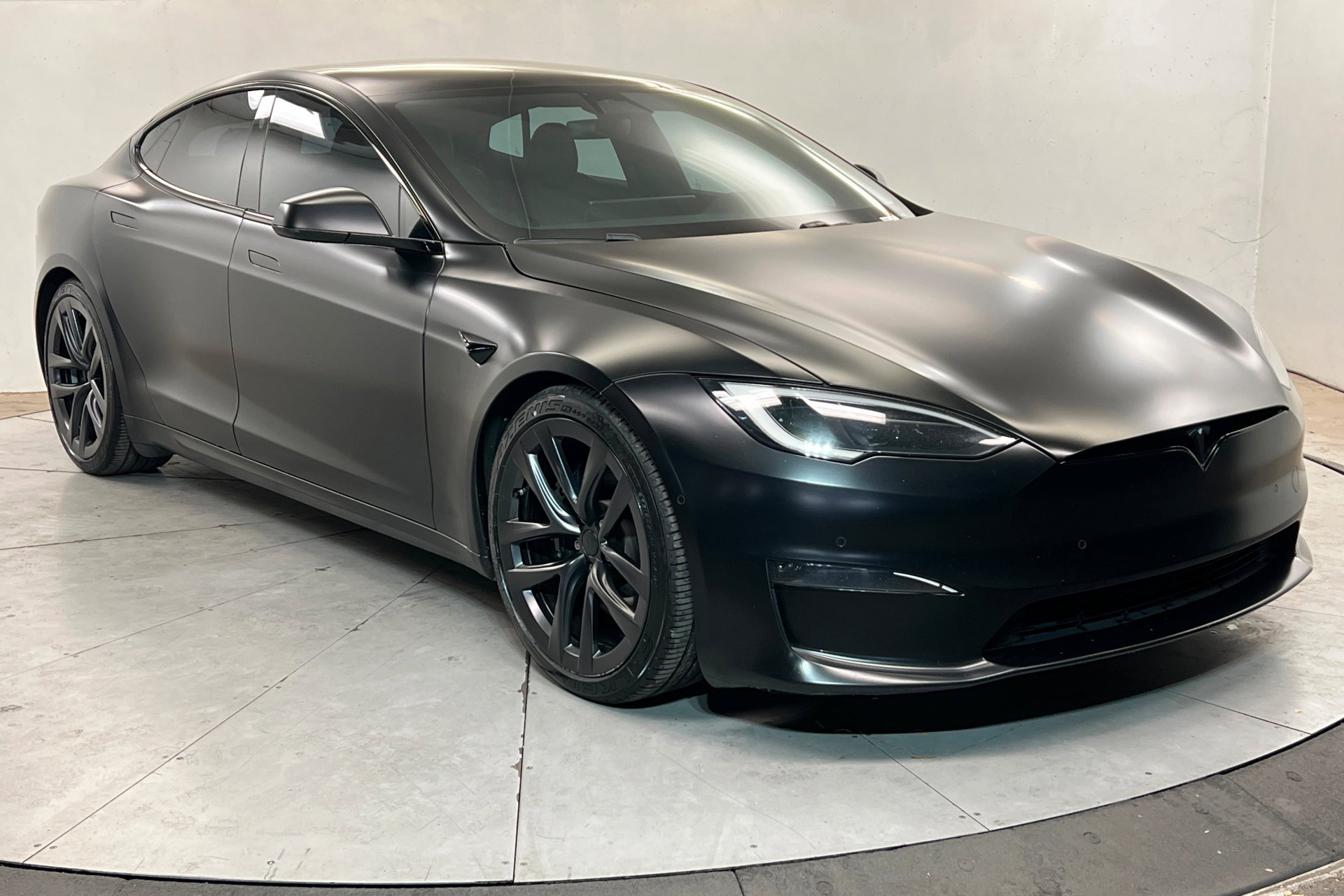 Used 2022 Tesla Model S Plaid AWD/4WD image 7