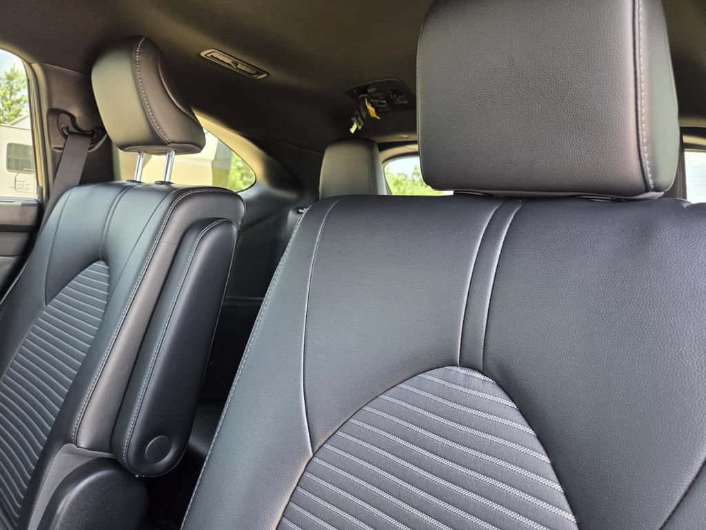 Used 2022 Toyota Highlander XSE FWD image 27
