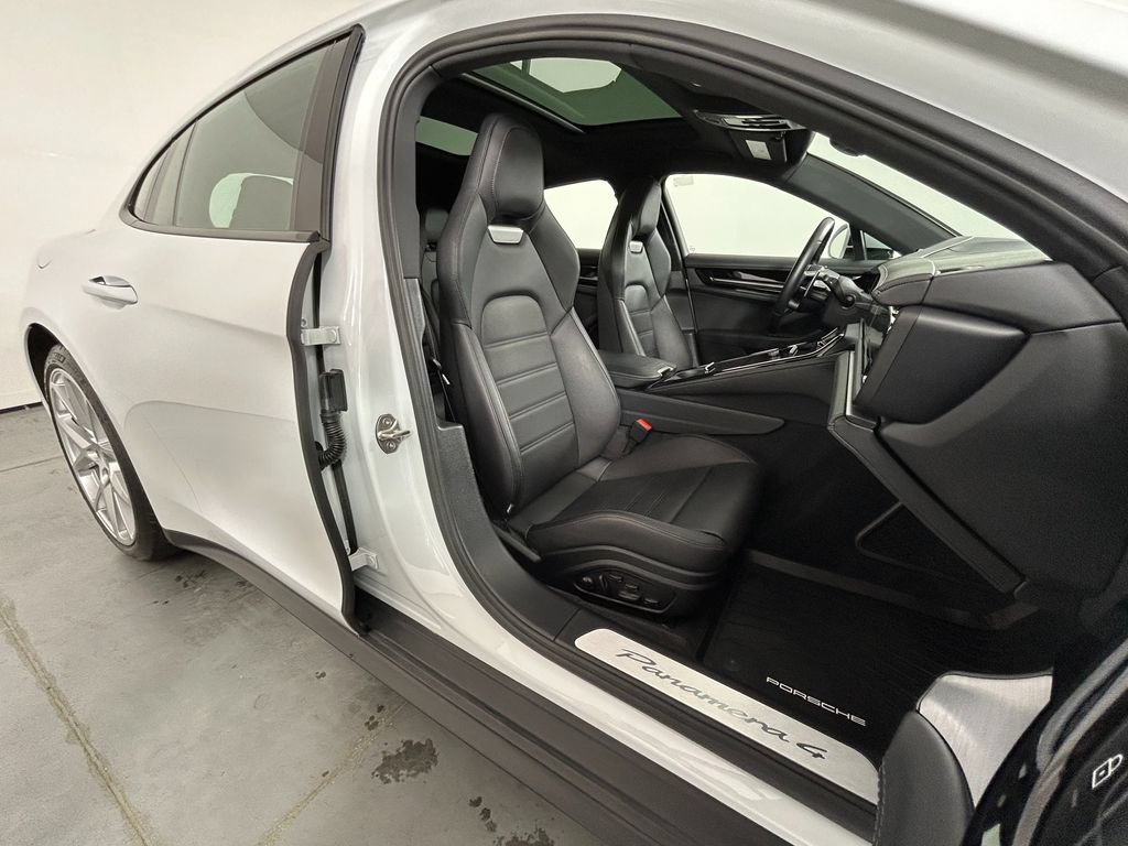 Certified 2024 Porsche Panamera 4 AWD/4WD image 23