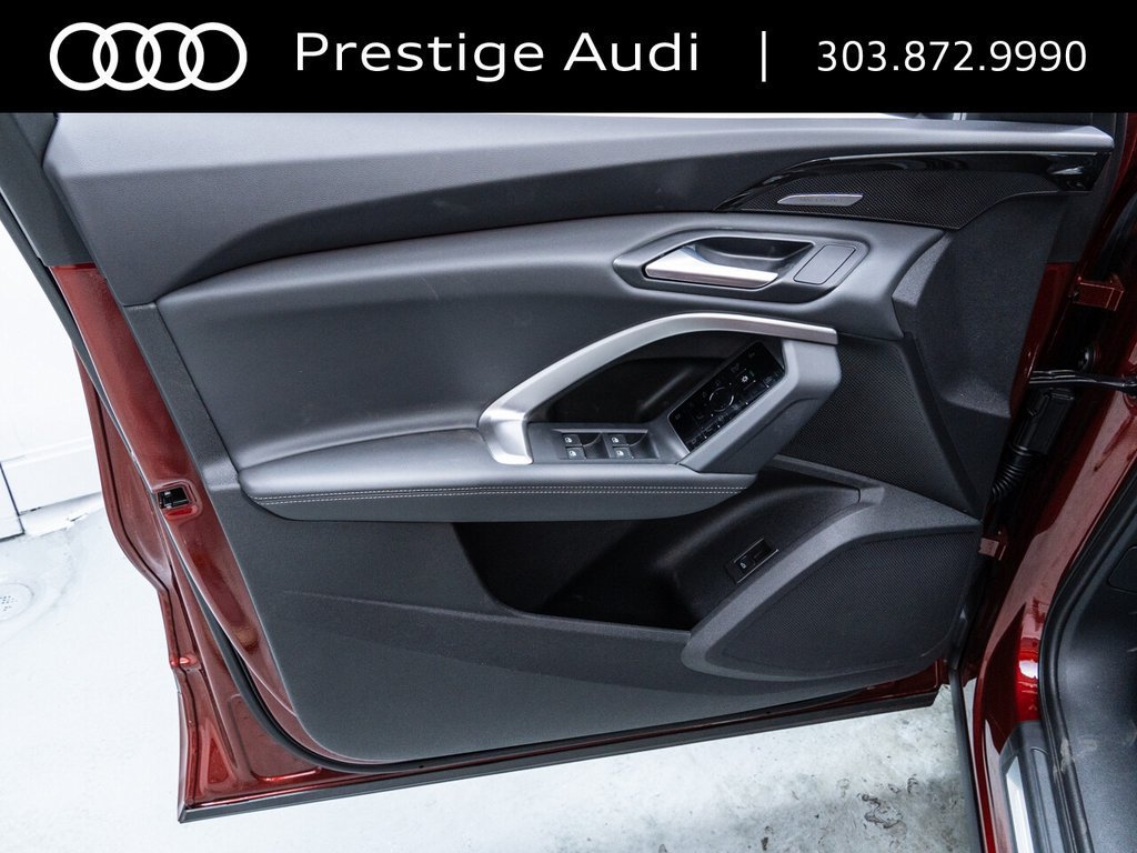 Used 2025 Audi Q5 Prestige AWD/4WD image 23