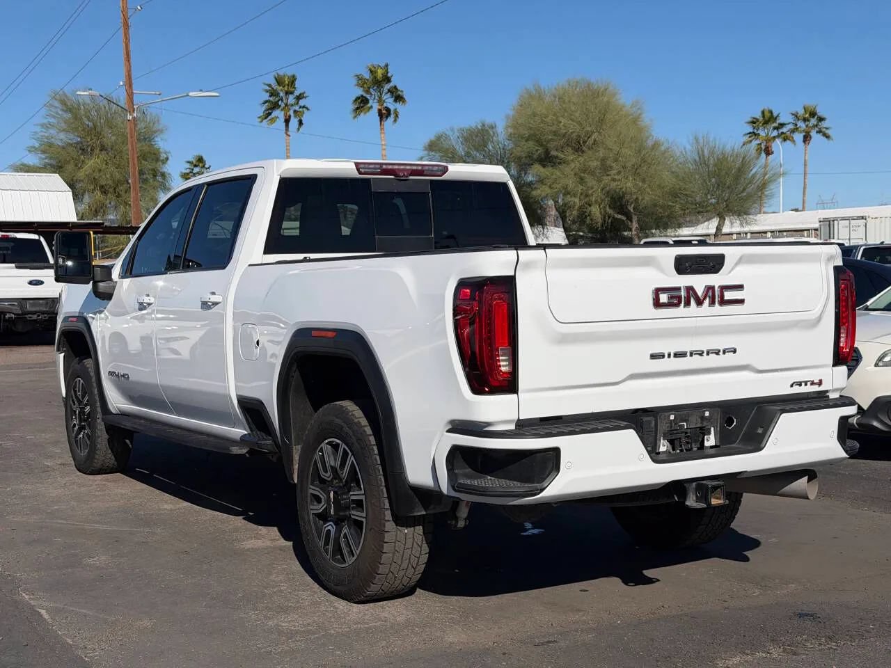 Used 2021 GMC Sierra 2500 AT4 w/ AT4 Premium Plus Package AWD/4WD image 7