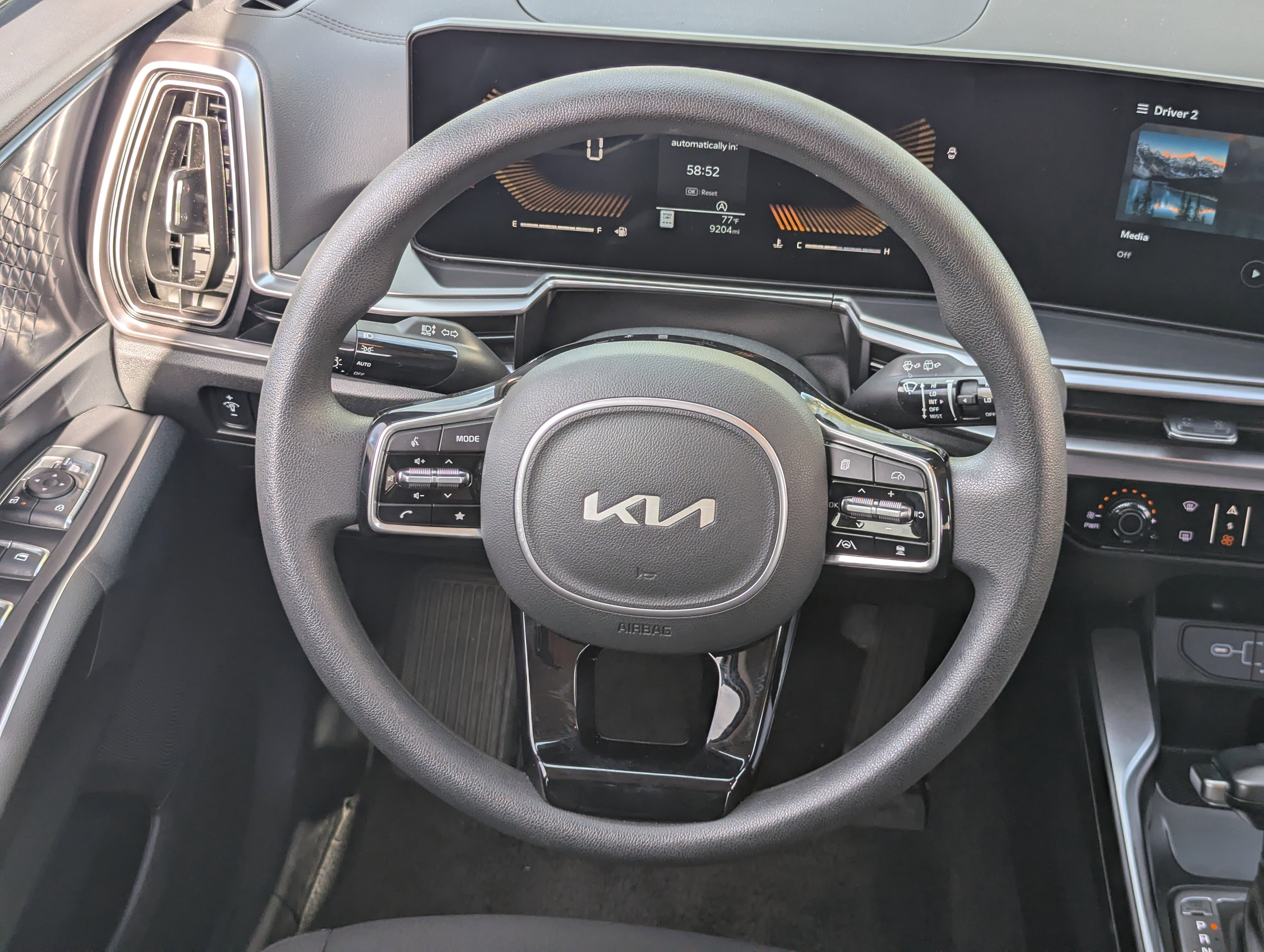 Certified 2025 Kia Sorento LX image 16