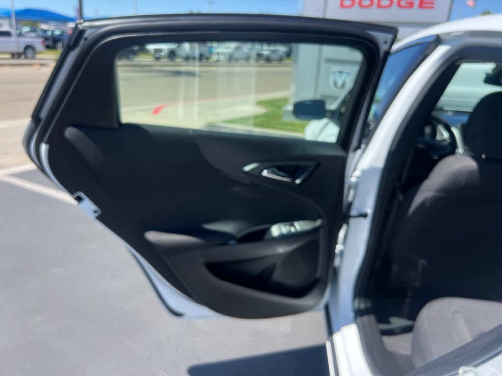 Used 2023 Chevrolet Malibu LT FWD image 29