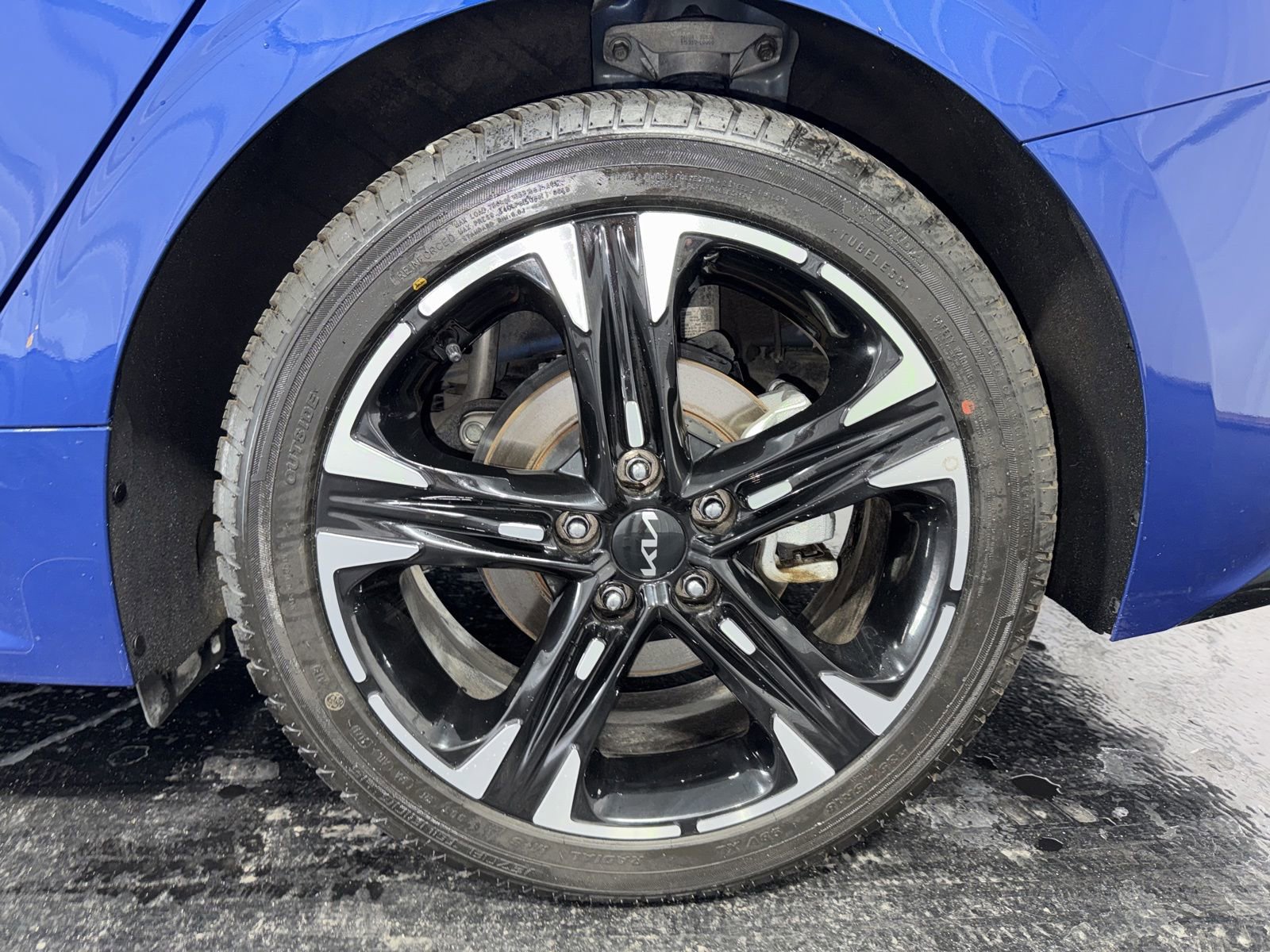 Used 2023 Kia K5 GT-Line AWD/4WD image 7