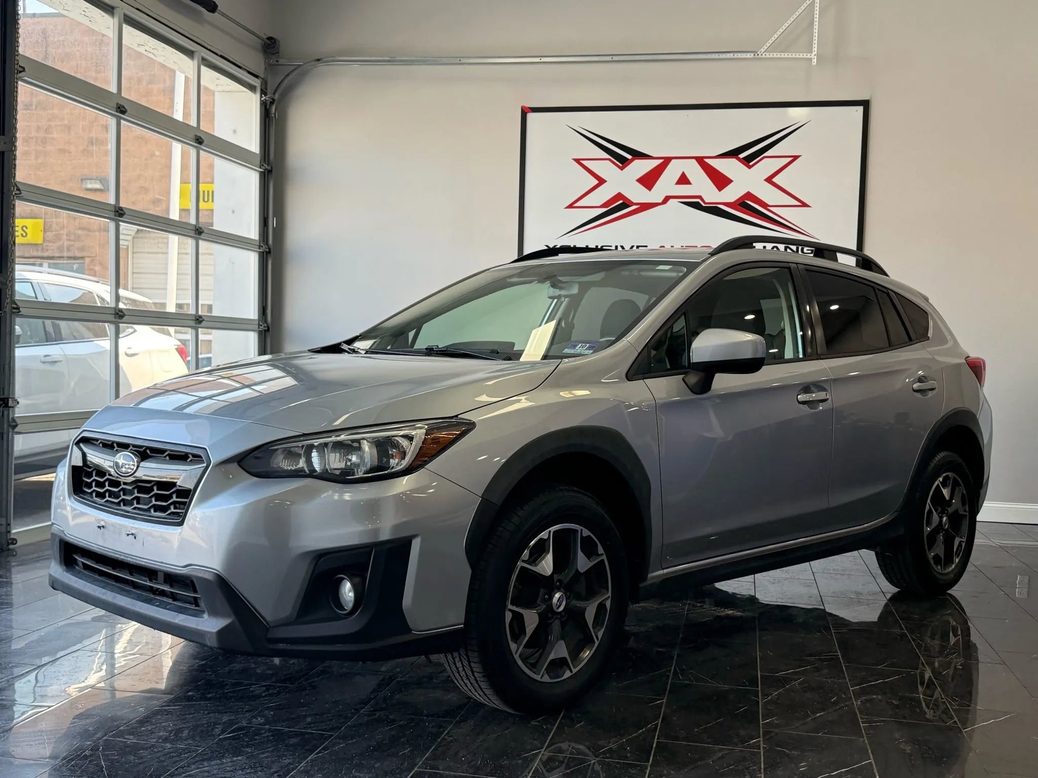 Used 2018 Subaru Crosstrek 2.0i Premium w/ Moonroof Package image 3