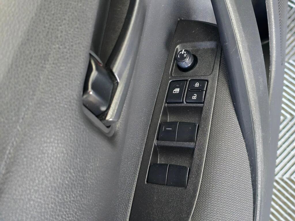 Used 2022 Toyota Corolla LE FWD image 20