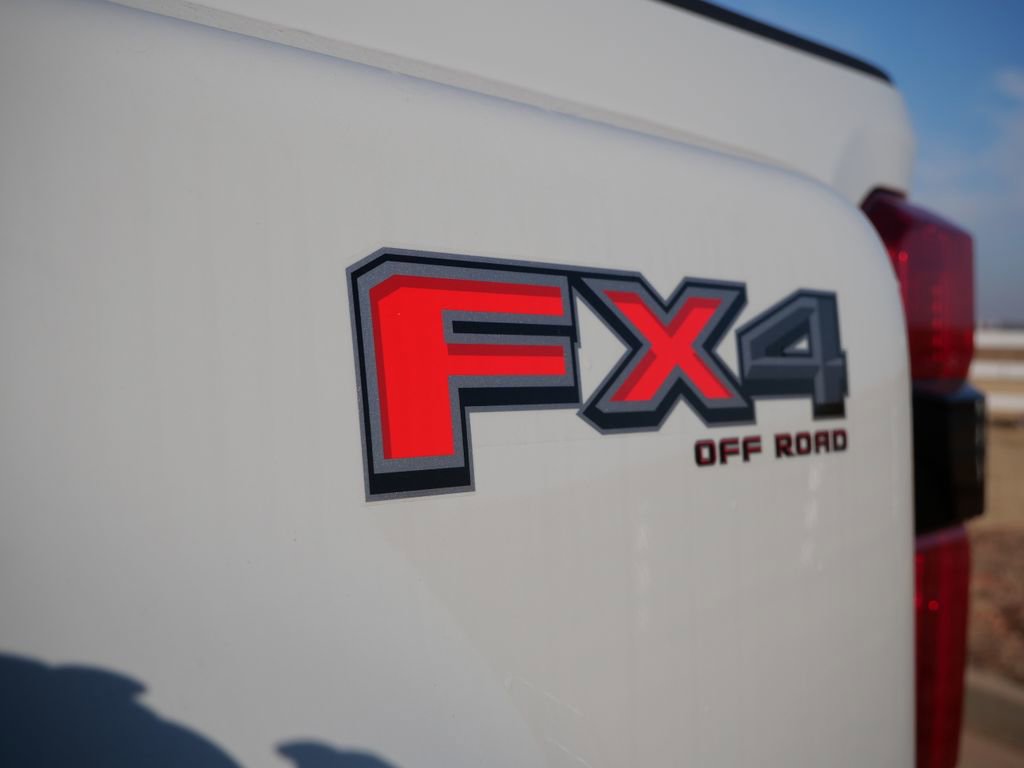 New 2026 Ford F350 Platinum w/ FX4 Off-Road Package image 11