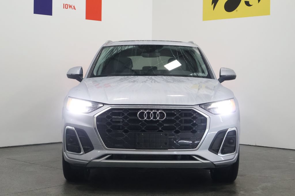 Used 2021 Audi Q5 e Premium AWD/4WD image 7