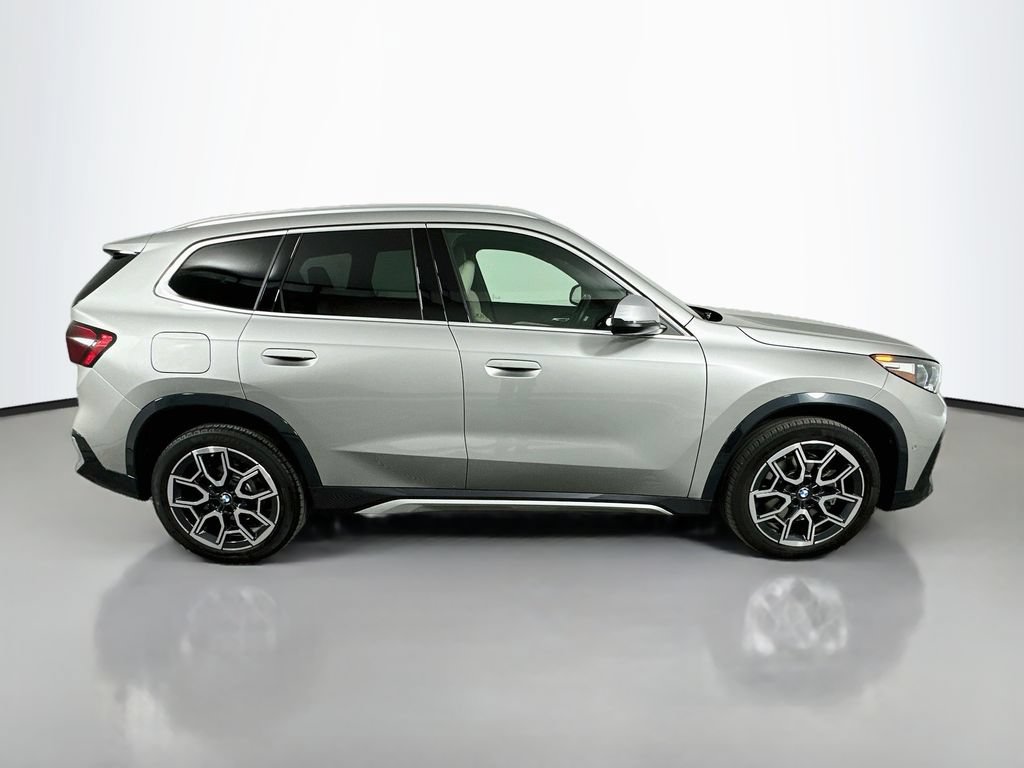 Certified 2023 BMW X1 xDrive28i w/ Convenience Package AWD/4WD image 4