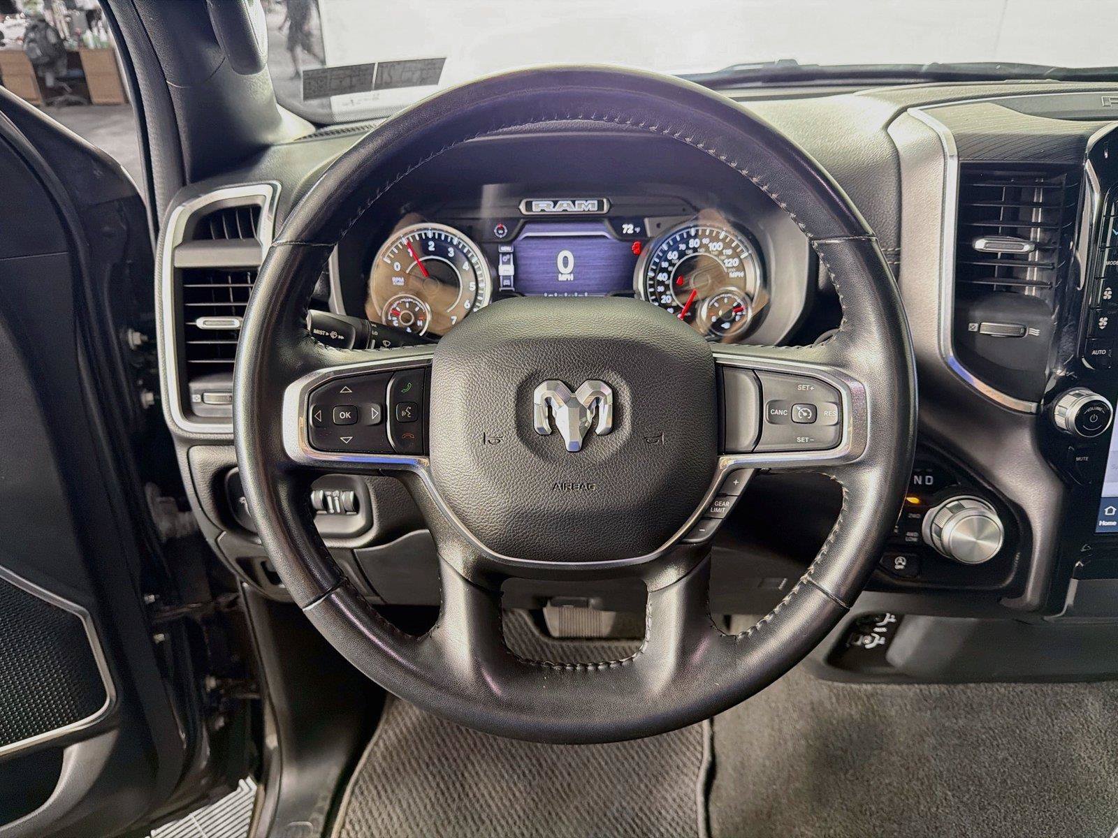 Used 2023 RAM 1500 Laramie AWD/4WD image 3