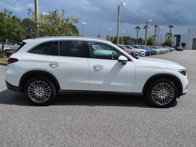 Certified 2026 Mercedes-Benz GLC 300 image 3