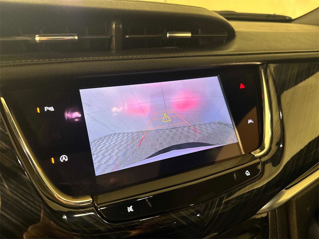 Used 2023 Cadillac XT6 Premium Luxury image 17