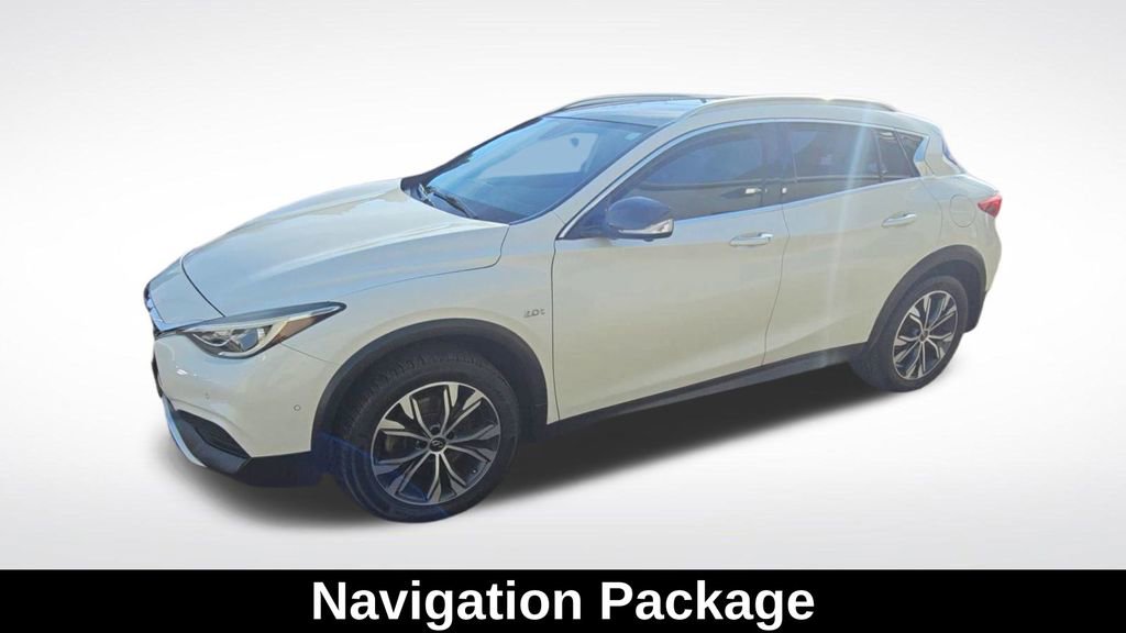 Used 2019 INFINITI QX30 Premium w/ Navigation Package image 5
