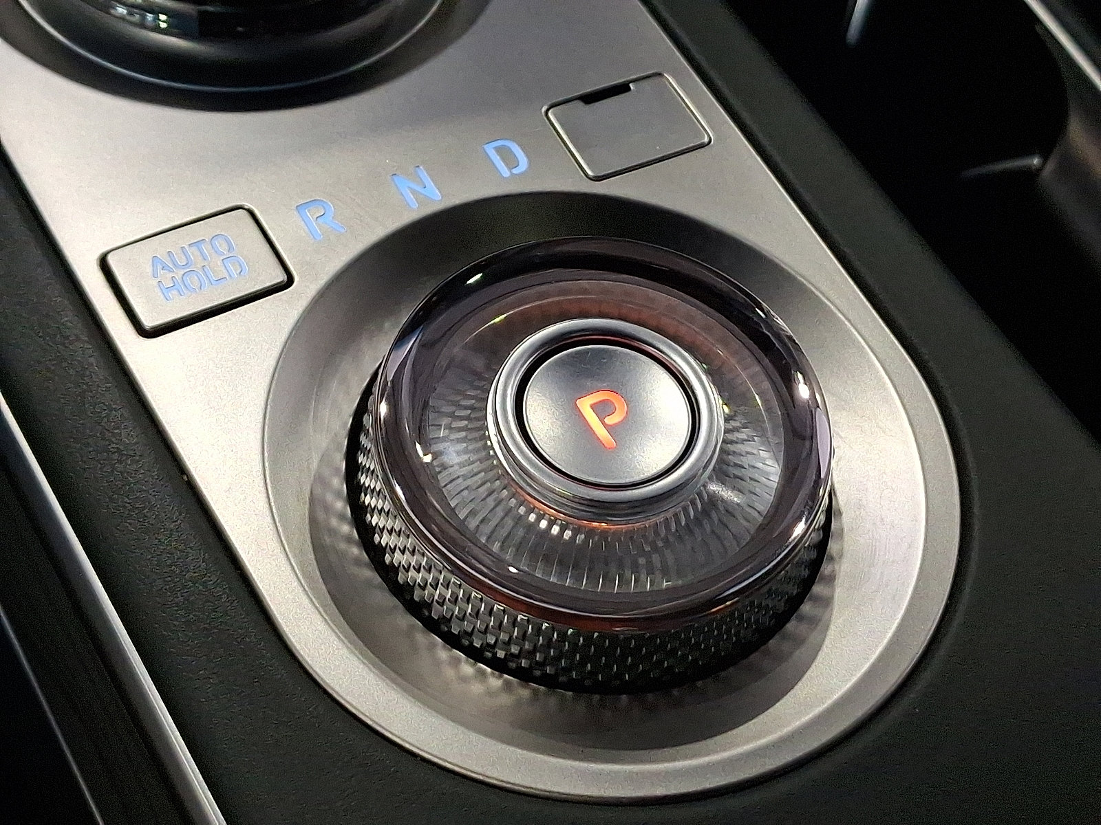 Used 2023 Genesis GV70 2.5T w/ Advanced Package image 13