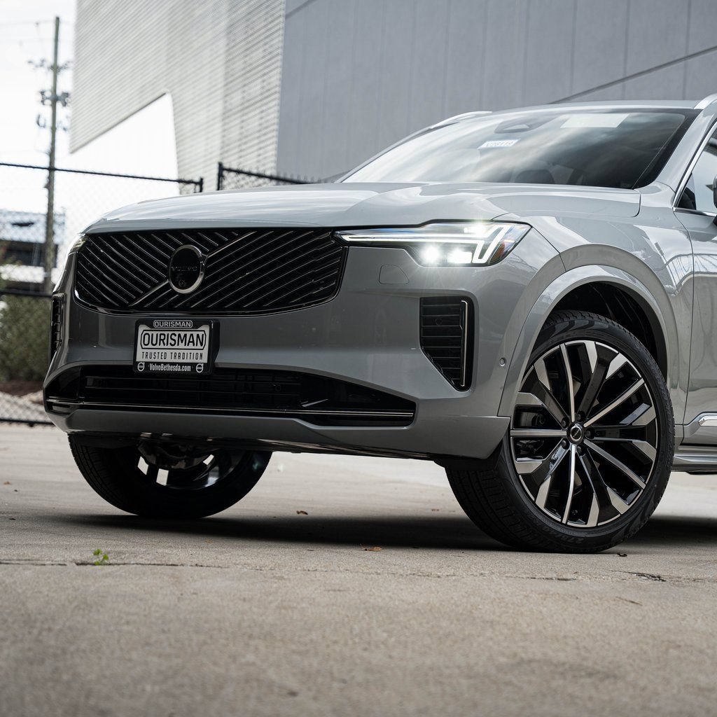 New 2026 Volvo XC90 B6 Ultra w/ Protection Package AWD/4WD image 2